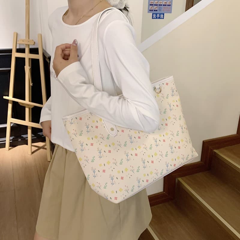 2026 Autumn/Winter New Large Capacity Daily Commuter Handbag Fashion Versatile Shoulder Bag Floral Print Tote Bag