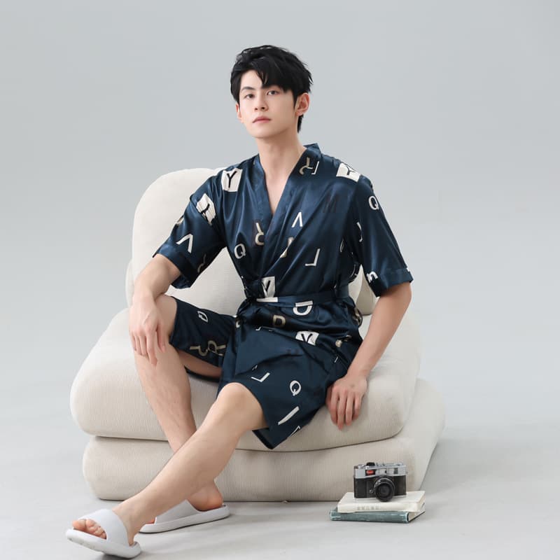 Factory Wholesale Plus Size Faux Silk Men's Summer Ice Silk Thin Bathrobe Imitation Silk Men's Pajamas 260