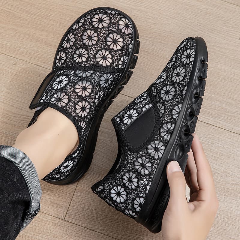 2026 New Casual Shoes Large Size Wide Feet Lace Hollow Shoes Slip-On Fashion Lightweight Women's Shoes Wide Last