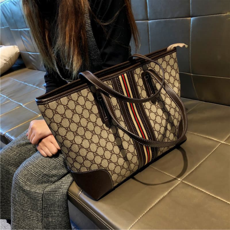 Bags Women's Tote Bag Large Capacity Shoulder Portable Light Luxury Niche Birthday 38 Women's Goddess' Day Gift Bag