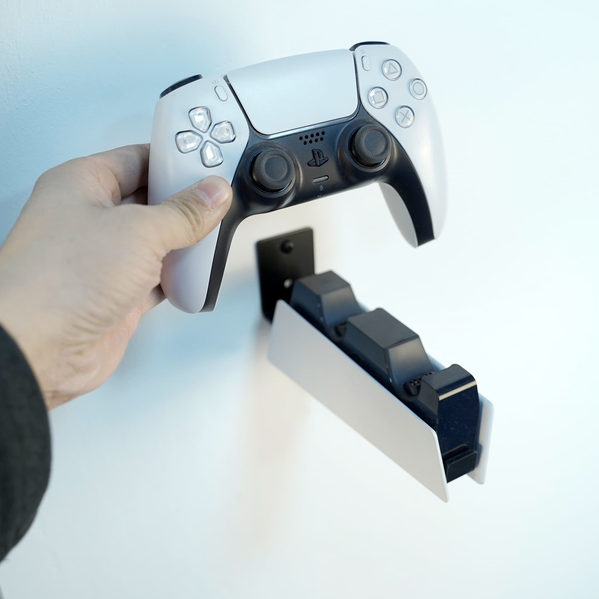 PS5 Controller Original Charging Dock Metal Wall Mount Bracket (Bracket Only, Third-Party Docks Not Supported)