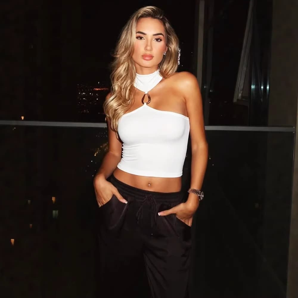 Slim fit crop top with exposed navel women's slim fit crop top with exposed navel