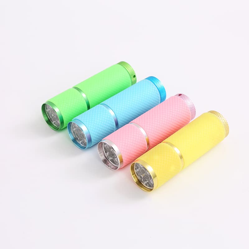 9LED Mini Glow-in-the-Dark Flashlight 9LED Aluminum Flashlight - White Light Daily Lighting Gift Flashlight