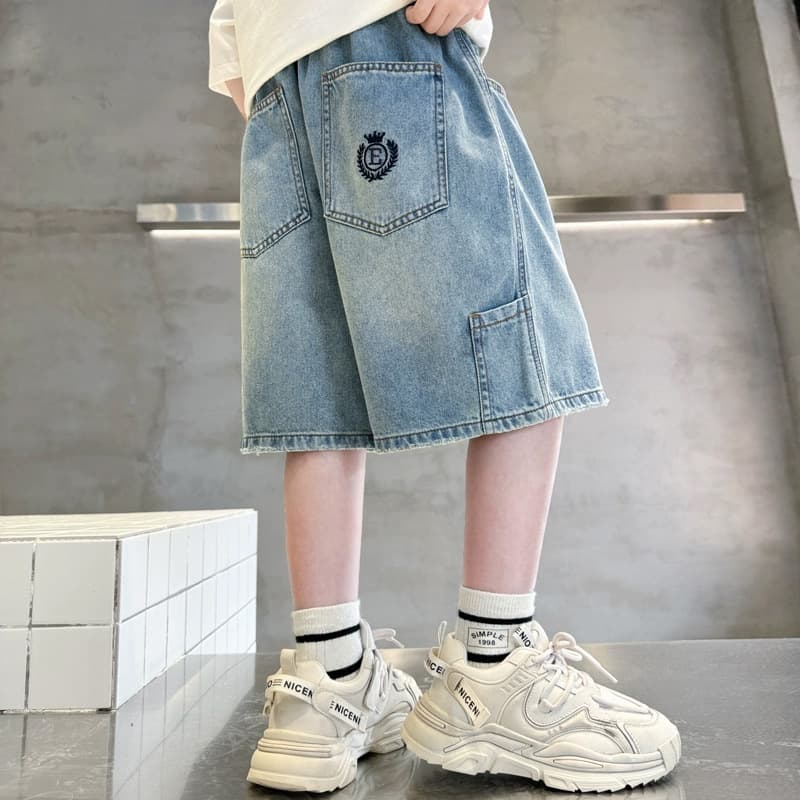 Boys Denim Shorts 2026 New Summer Children's Casual Lightweight Pants Trendy Thin
