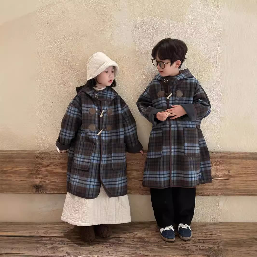 2025 Winter Unisex Sibling Plaid Hooded One-piece Fleece Coat, Children's Casual Mid-length Outerwear