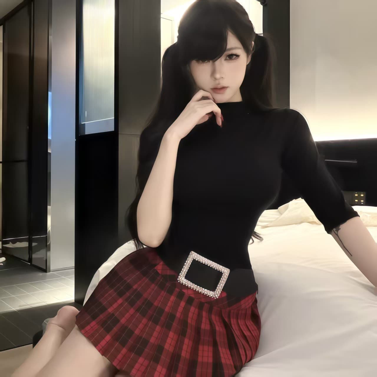 French Vintage Solid Color Cinched Waist Top and Plaid Skirt Two-Piece Set Women's Autumn/Winter New High-End Fashion Suit