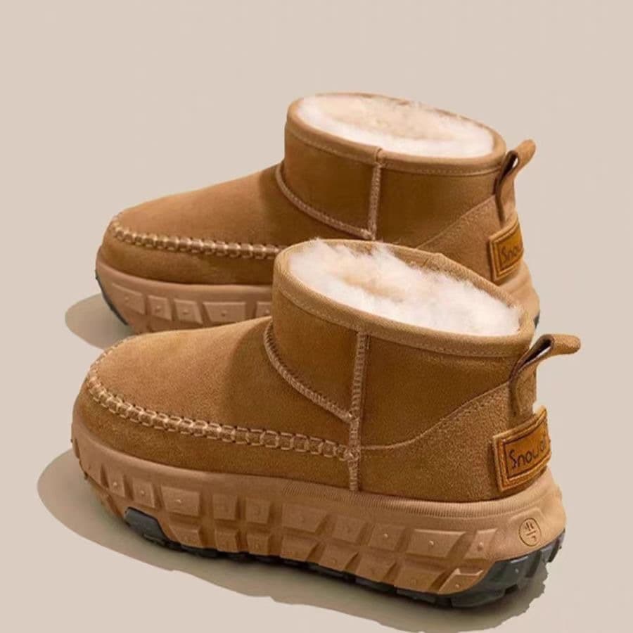 Tire Thick Sole Snow Boots Women 2025 Winter New Low Top Short Shaft Fleece Lined Thick Warm Height-increasing Cotton Shoes