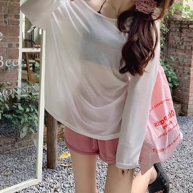 Seaside Resort Style White Sun Protection Long-Sleeved T-Shirt for Women in Summer Loose Casual Light Cut Out Backless Blouse Top