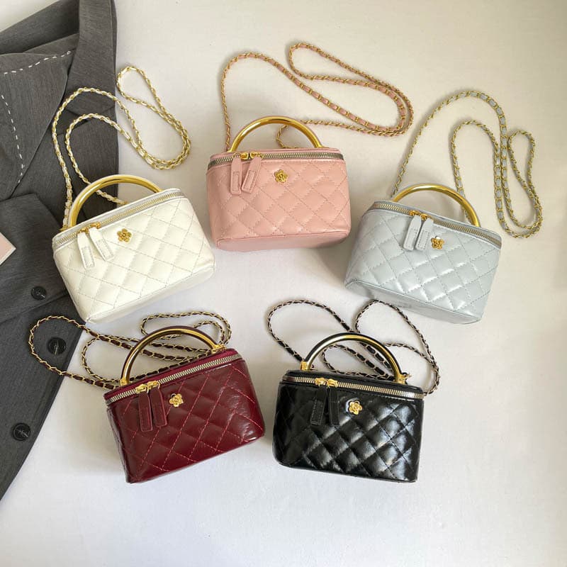 Women's Embroidered Chain Strap Handbag 2026 New Style Fashionable Diamond Quilted Cosmetic Box Bag Elegant Casual Shoulder Crossbody Bag