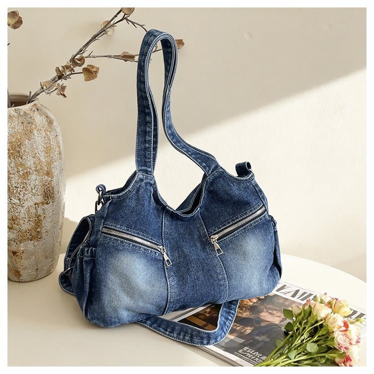 2026 new personalized lightweight and versatile shoulder bag, casual and simple Korean commuter tote bag, fashion trend chest bag