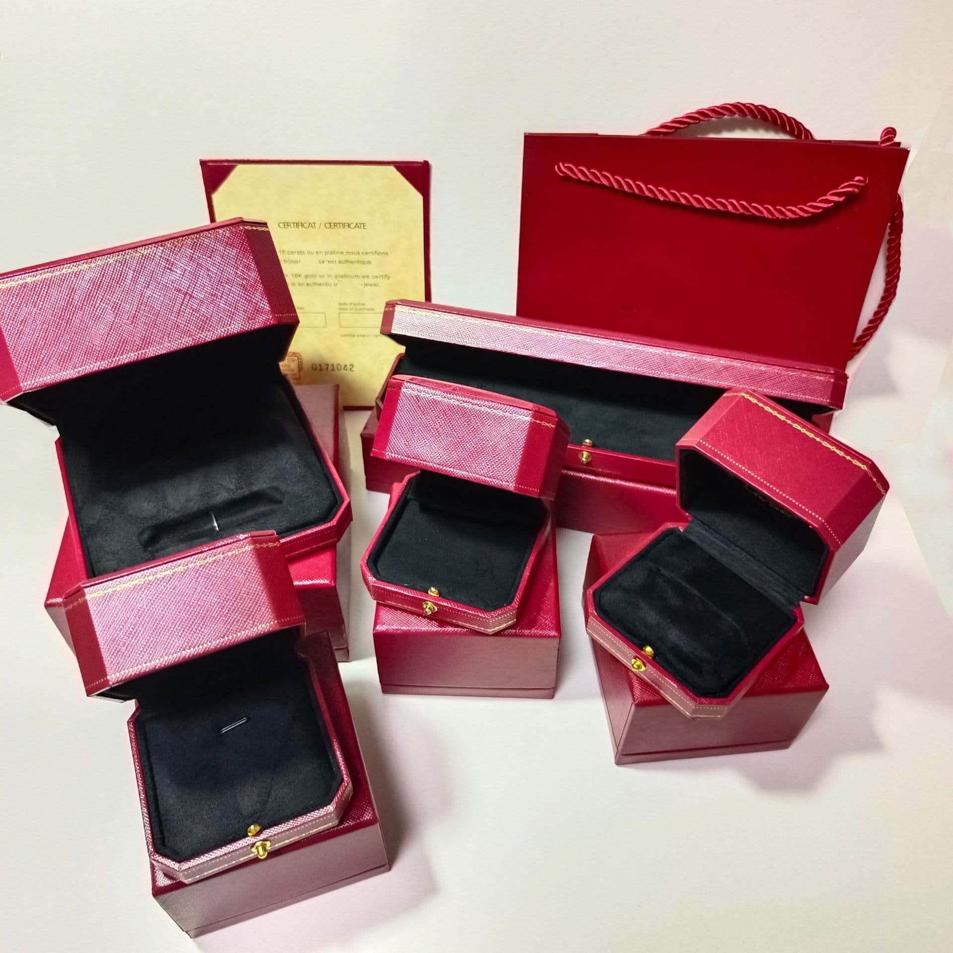 Luxury European-Style Octagonal Engagement Ring Box Button Closure Jewelry Packaging Gift Box Proposal Couple Ring Box Factory Direct