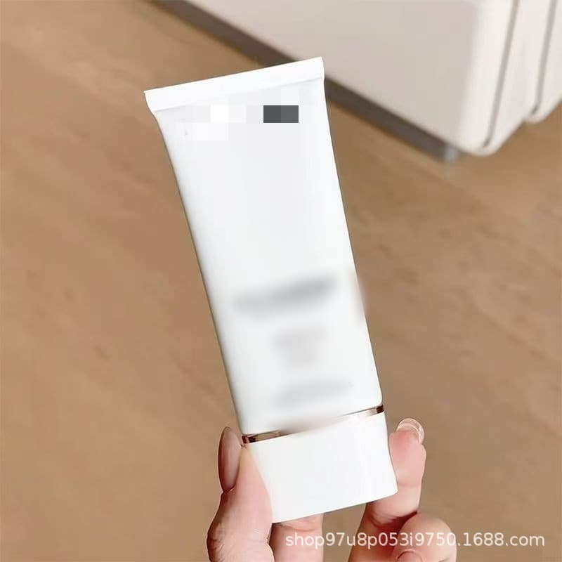 Cross-border big-name skin care new small white tube sunscreen 50ml clear water refreshing sunscreen isolation milk