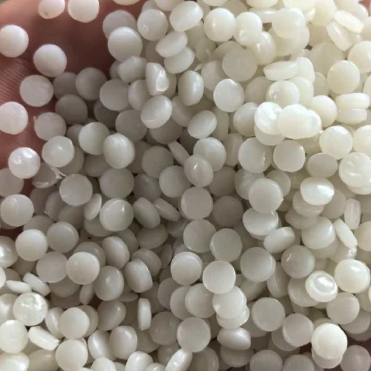 Beach Chair Anti-UV Recycled HDPE Clear Granules Color Retention 10 Years GRS Certified Seawater Corrosion Resistant