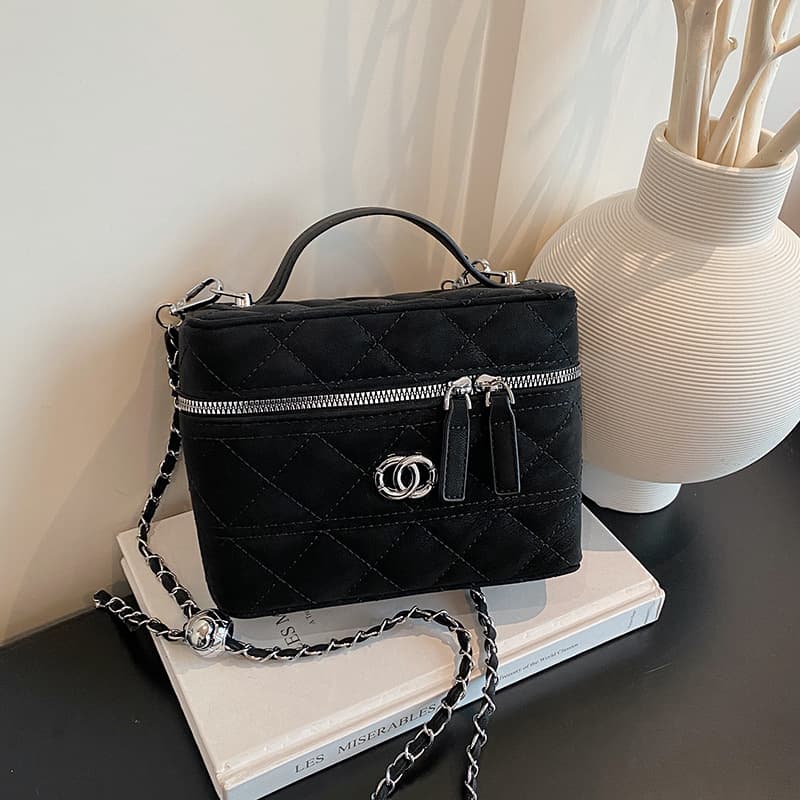 Chain Mini Square Bag Quilted Style Handbag 2026 Early Spring New Cosmetic Box Bag Shoulder Crossbody Diamond Lattice Chain Bag