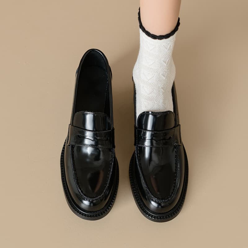 Loafers Women's 2024 New Women's Shoes Autumn and Winter Thick Heels Low Heels Deep Mouth Retro British Style Small Leather Shoes Retro Single Shoes