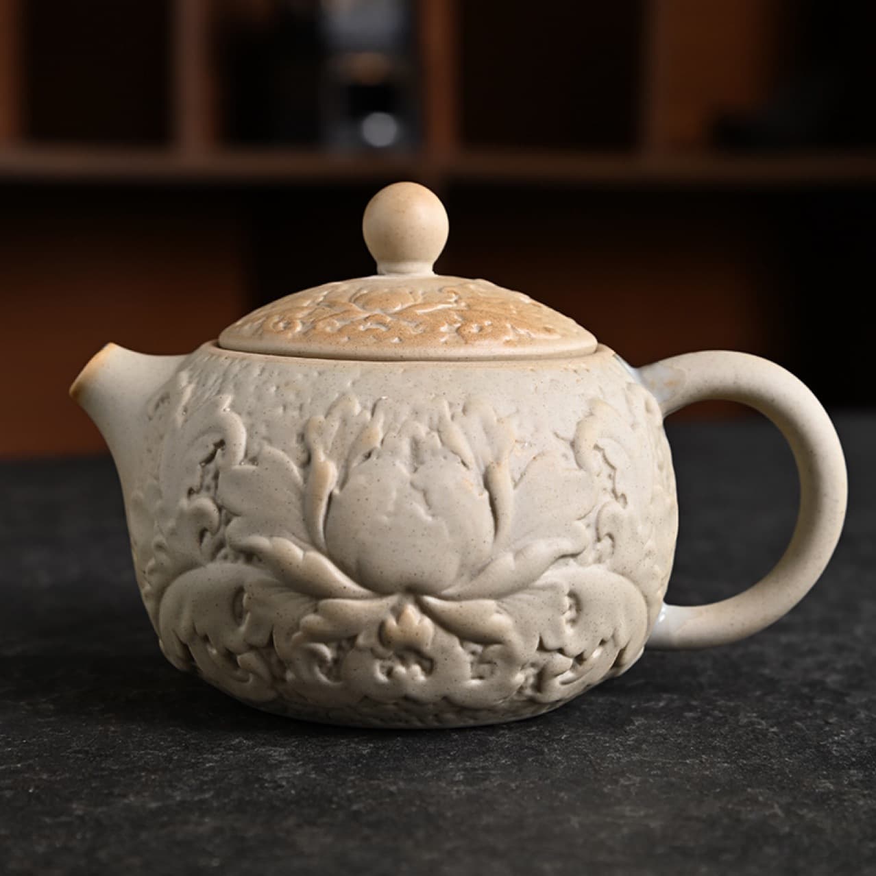 Xishi pot Chinese health teapot retro relief peony flower Xishi pot household high-end Kung Fu tea set