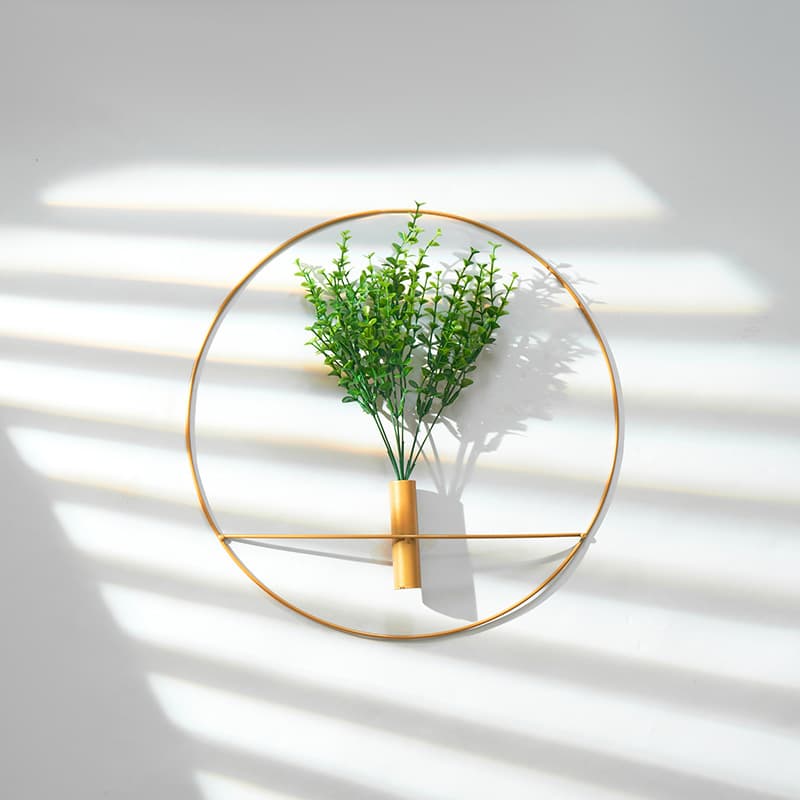 Nordic minimalist luxury wrought iron wall decorations, creative home living room wall hangings, flower arrangements, wall decorations.