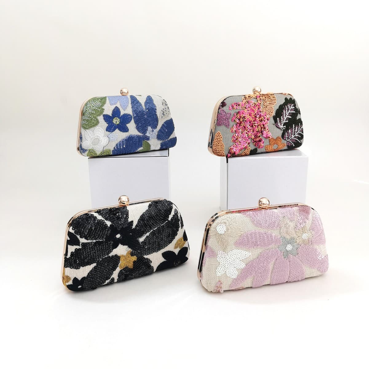 2026 cross-border hot style embroidered dinner bag hand embroidered applique Chinese style sequin niche clutch bag evening bag