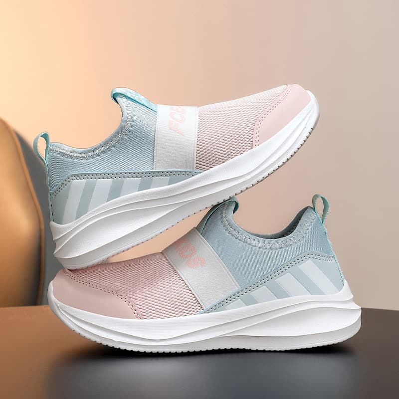 Children's Boys' Shoes 2026 New Summer Style, Boys' Breathable Mesh Slip-On Running Shoes, Student Non-Slip Athletic Shoes