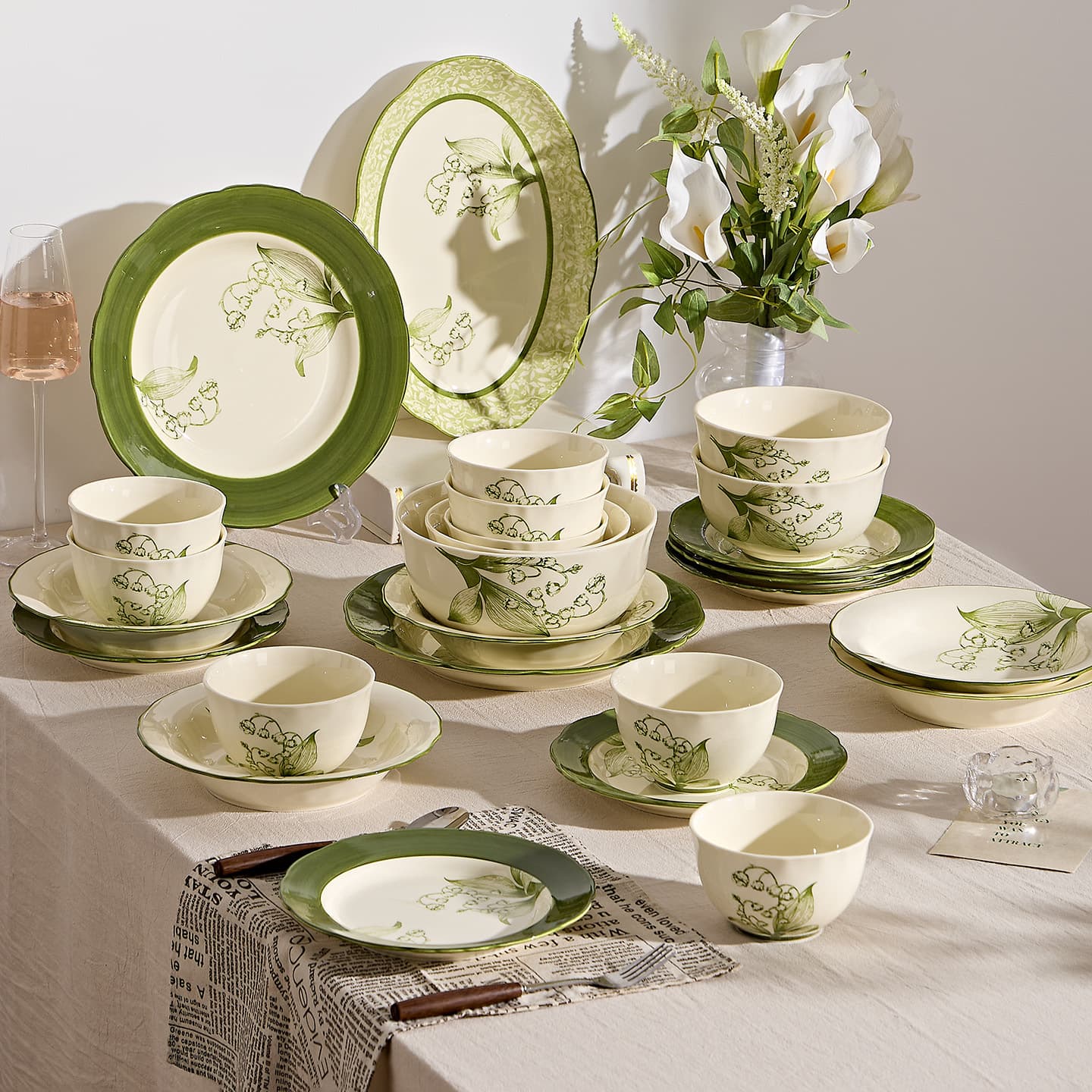 Vintage French Style Dinnerware Set Bowls Plates for Home Newlywed Wedding Housewarming Gift