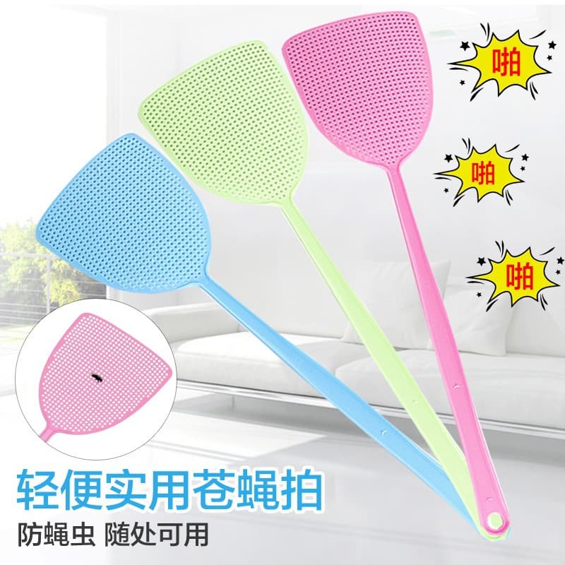 Dense-mesh plastic fly swatter with extended handle, durable summer household mosquito swatter for fly elimination
