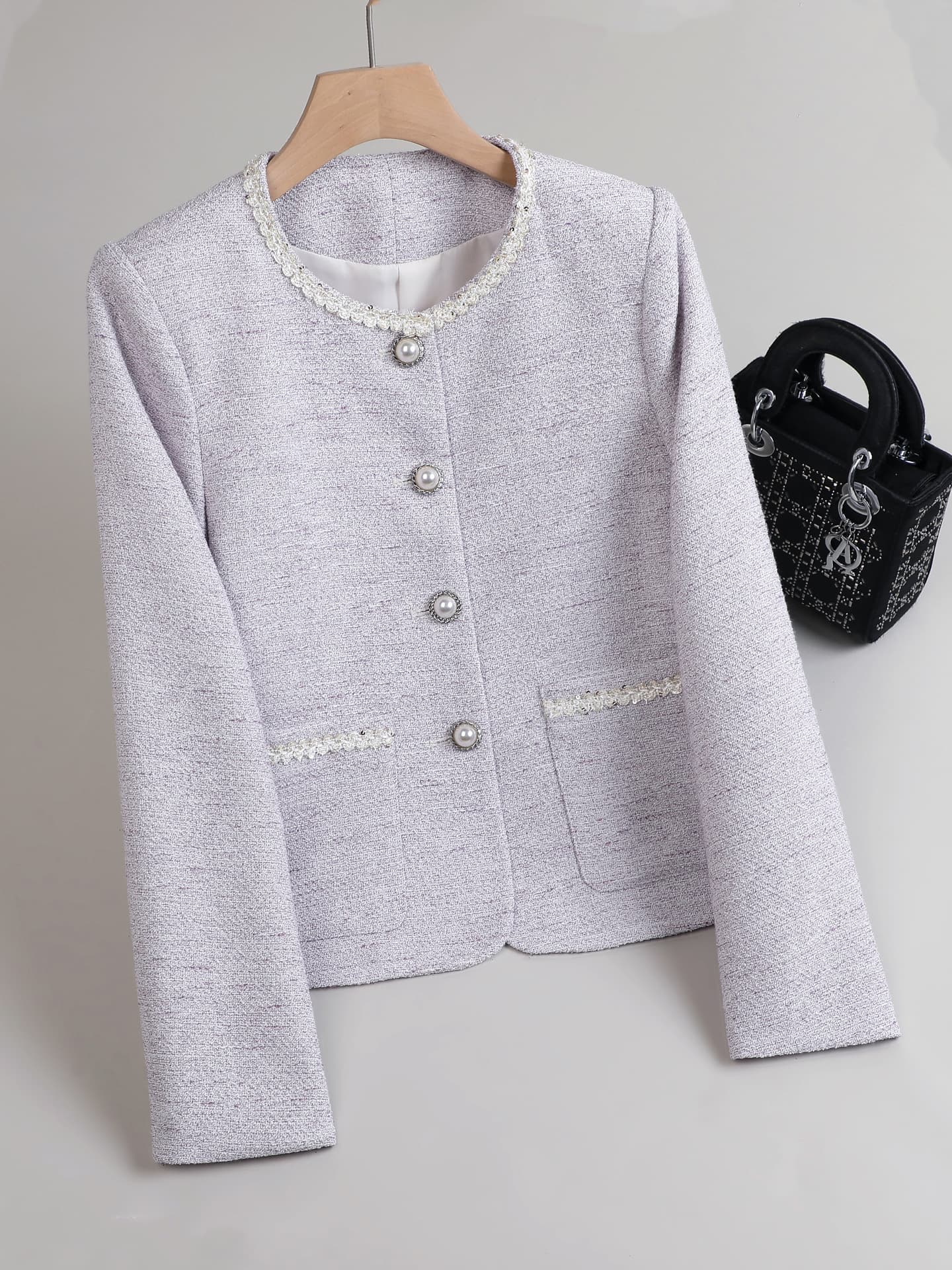 Women's Short Chanel-Style Blazer, Elegant and Sophisticated for Commuting, Round Neck Autumn/Winter Jacket