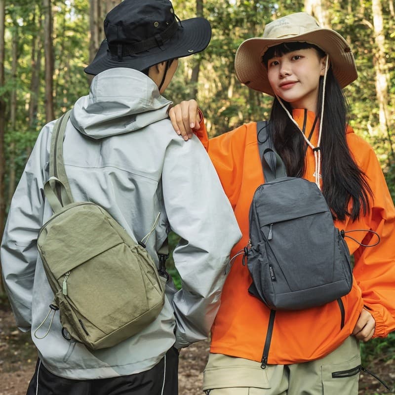 New outdoor travel fashion backpack, versatile student backpack, casual multi-functional mountaineering shoulder bag