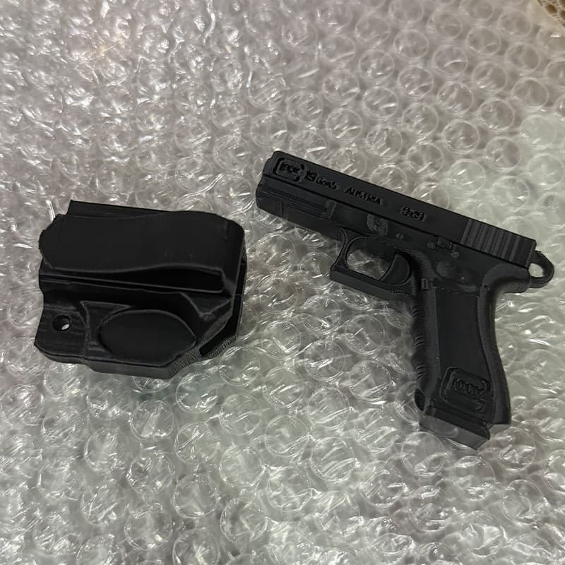 Cross-border New Pistol Keychain Tactical Style Men's Keychain Funny Gift Decoration