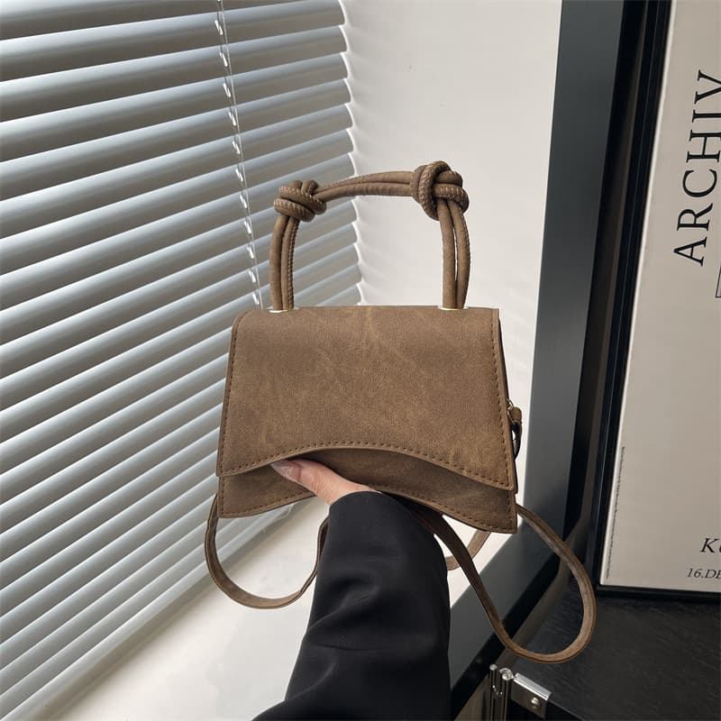 Handbag 2026 Fall Chic Simple Elegant New Commuter Shoulder Bag Literary Trendy Crossbody Small Square Bag