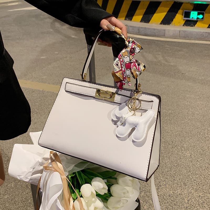 Fashionable Large Capacity Women's Handbag Single Shoulder Crossbody Bag Mini Platinum Bag Urban Minimalist Style PU Material