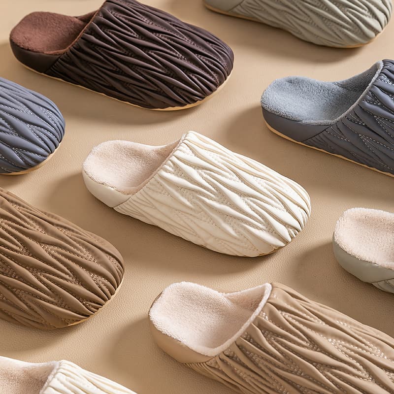 2024 New Foldable Cotton Slippers For Women And Men Warm Interior Home Use Non-Slip Waterproof Fleece-Lined Flat Sandals