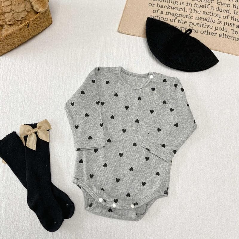 Newborn Baby Autumn Winter Gray Long-Sleeve Bodysuit Romper for Girls Trendy INS Heart Print One-Piece Korean Style