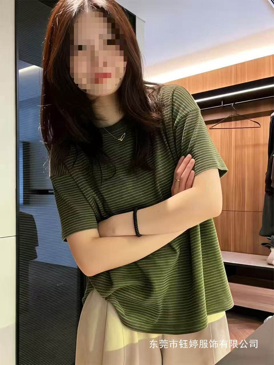 Plus Size Green Striped Short Sleeve T-Shirt for Men and Women 2026 Summer New Lazy Style Loose Top Wholesale