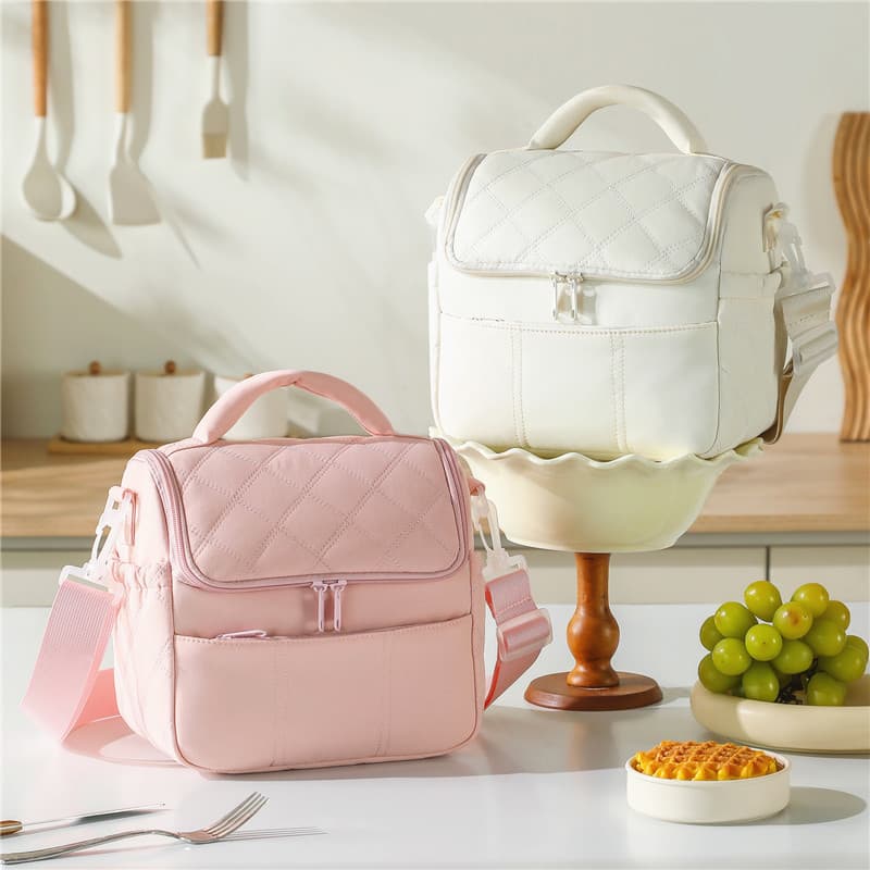 Popular Amazon lunch bag, fashionable quilted nylon waterproof lunch box, insulated bag, high-looking lunch bag for office workers