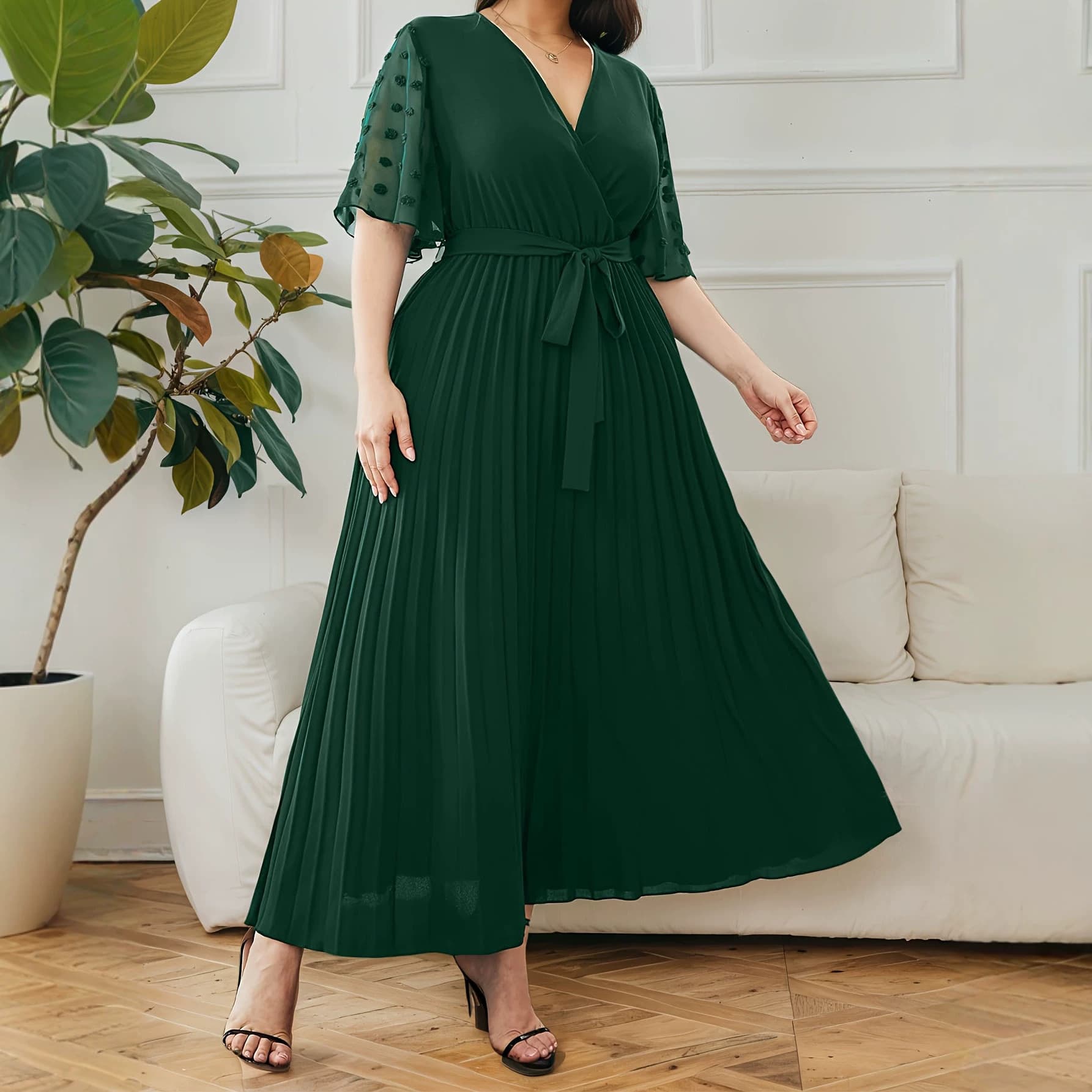 Cross-border foreign trade European and American large size 2026 new summer style elegant V-neck waist pleated splicing dress