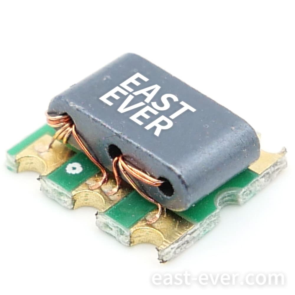 Broadcast signal 2-channel power divider, 75 ohms, frequency 5-1250MHz, surface mount dual-distributor, 1 to 2 surface mount magnetic core.