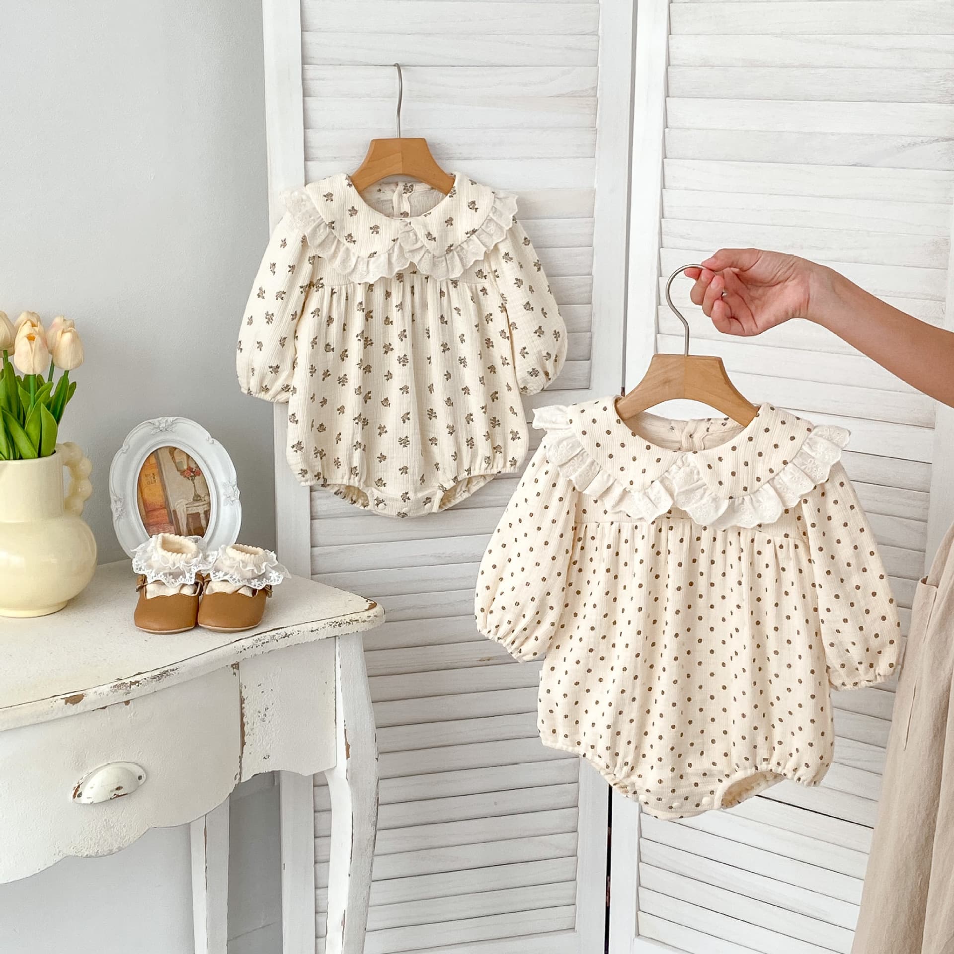 2025 Spring Baby Camisole Lace Lapel Floral Polka Dot Long Sleeve Triangle Romper Suit Korean Style Baby Clothes Romper Suit