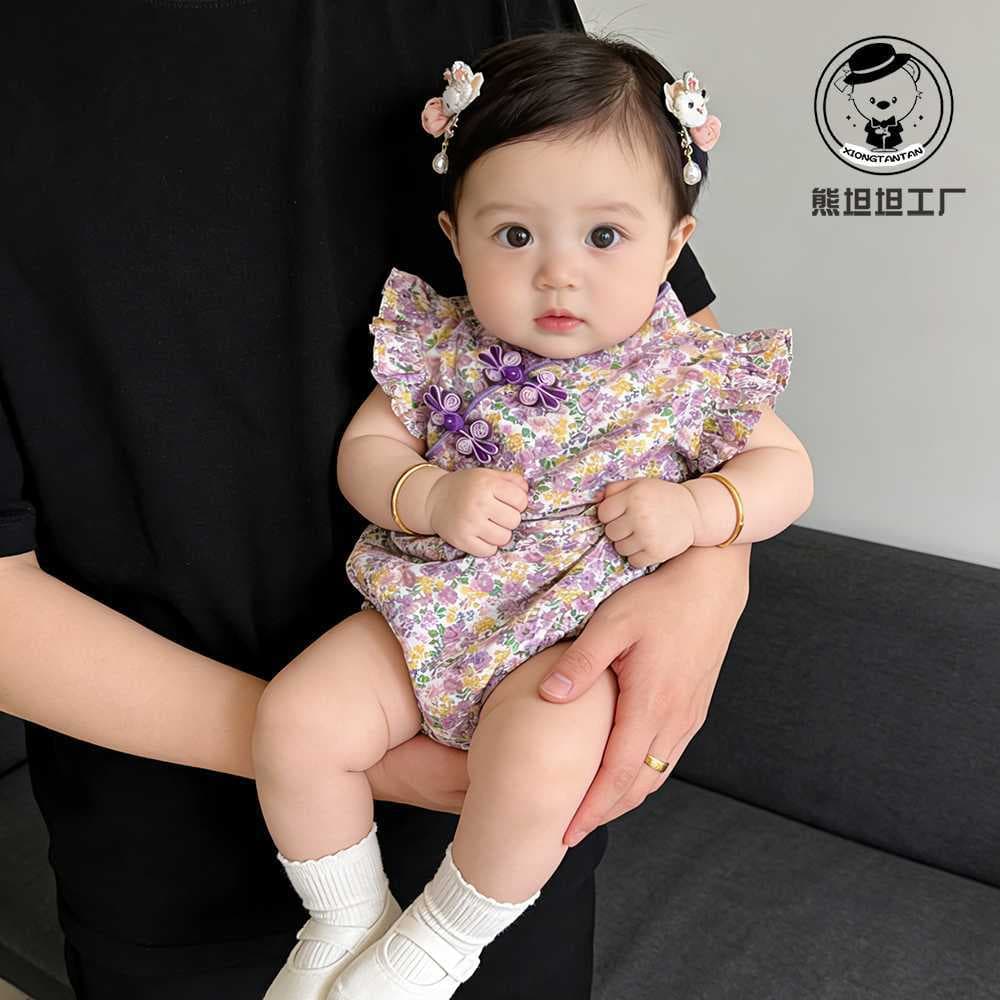 Baby jumpsuits, super cute and cute triangle harem summer clothes for baby girls, thin flying sleeves and farts clothes