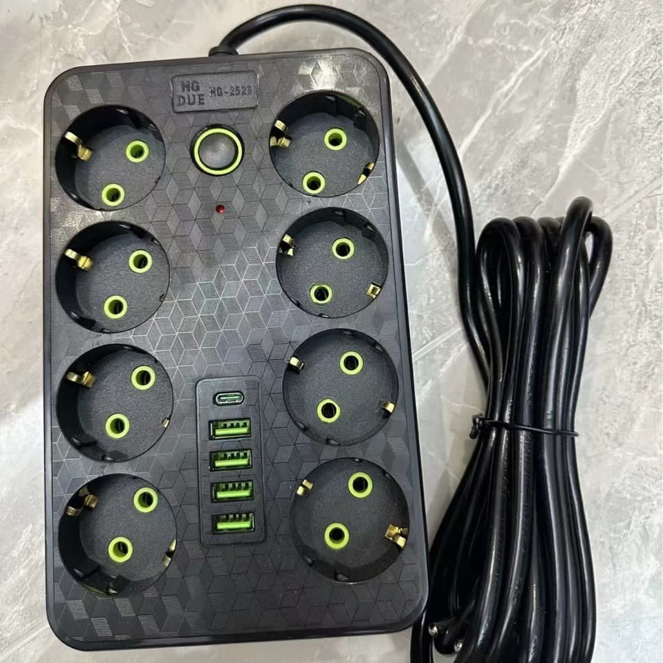 2528 Socket Export Socket EU Standard European Style Manufacturer Bulk Discount 8 Outlets with USB Ports