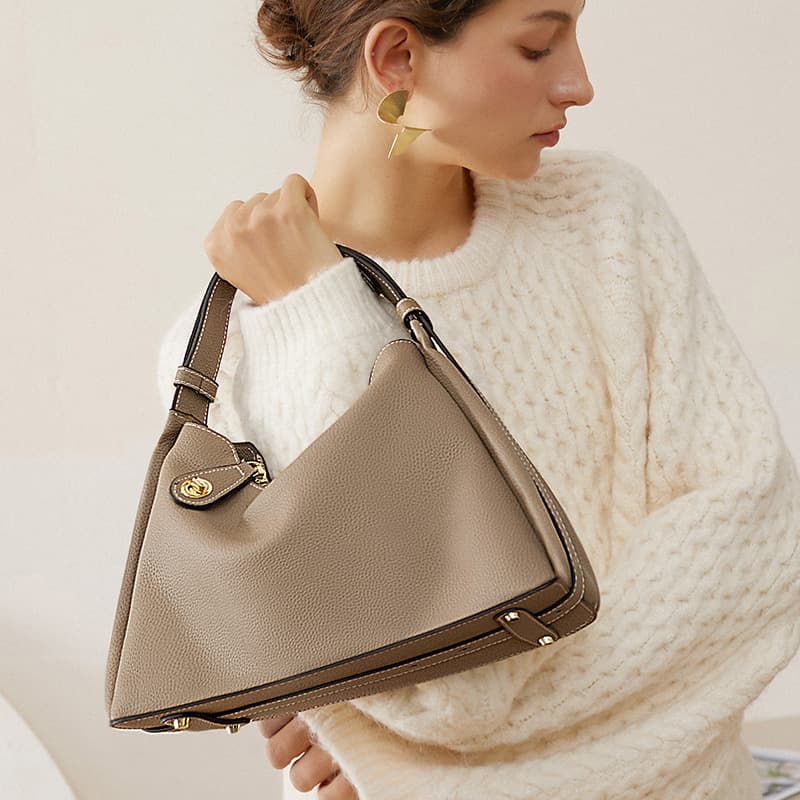 2023 New High-end Feel Women's Fashionable Crossbody Single Shoulder Bag Stylish Underarm Lady's Handbag