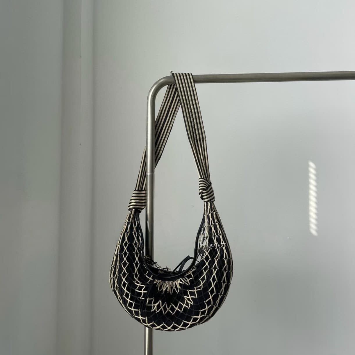 [Dingban] Lem@ire Fishing Net Croissant CROISSANT F1LT Single Shoulder Underarm Woven Crossbody Strap