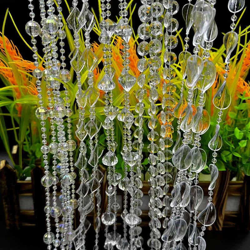 New acrylic crystal beaded curtain chain for wedding aisle decorations, stage setups, Christmas tree decorations, and beaded curtain props.