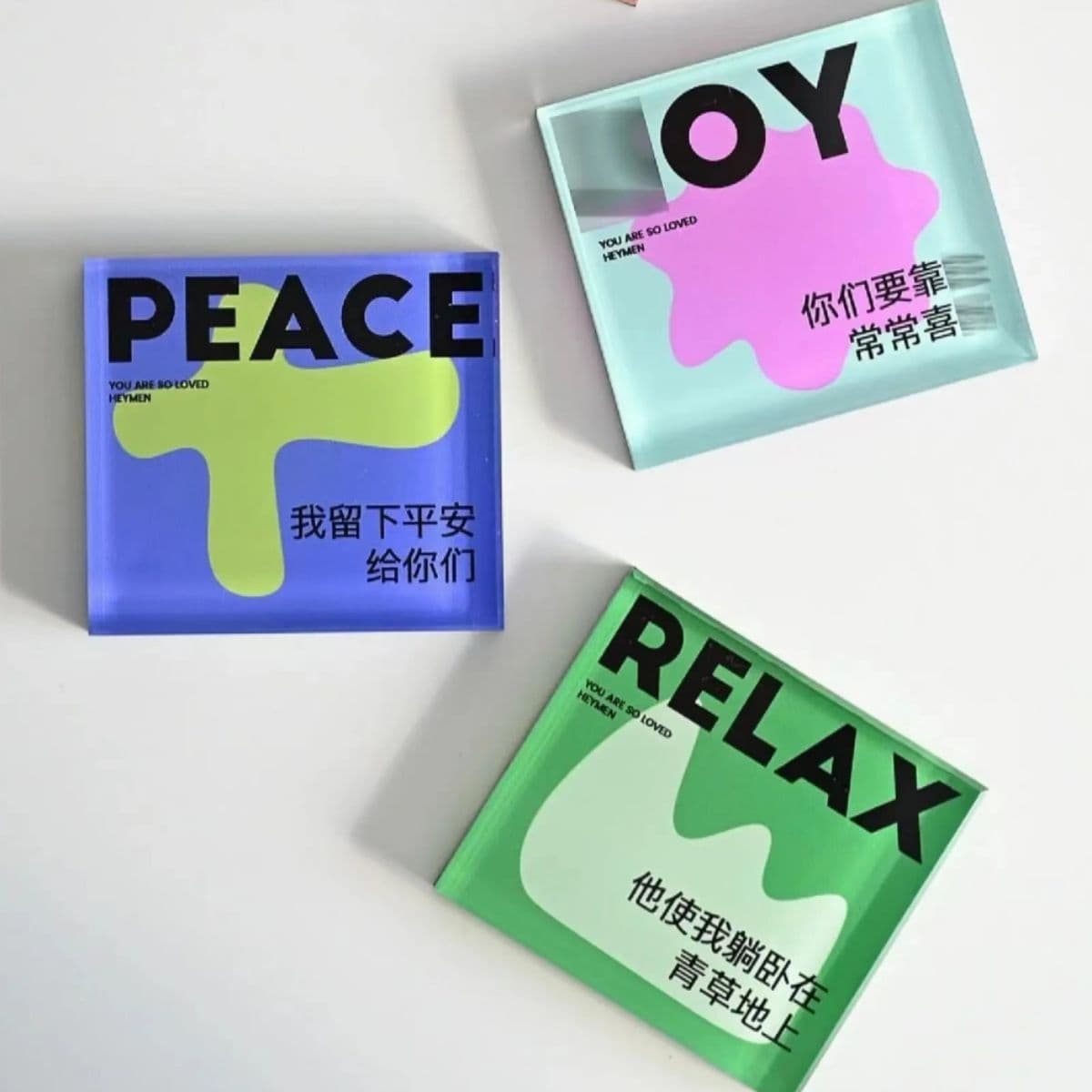 Custom-made acrylic refrigerator magnets, epoxy resin soft magnetic modern personalized text magnetic stickers.