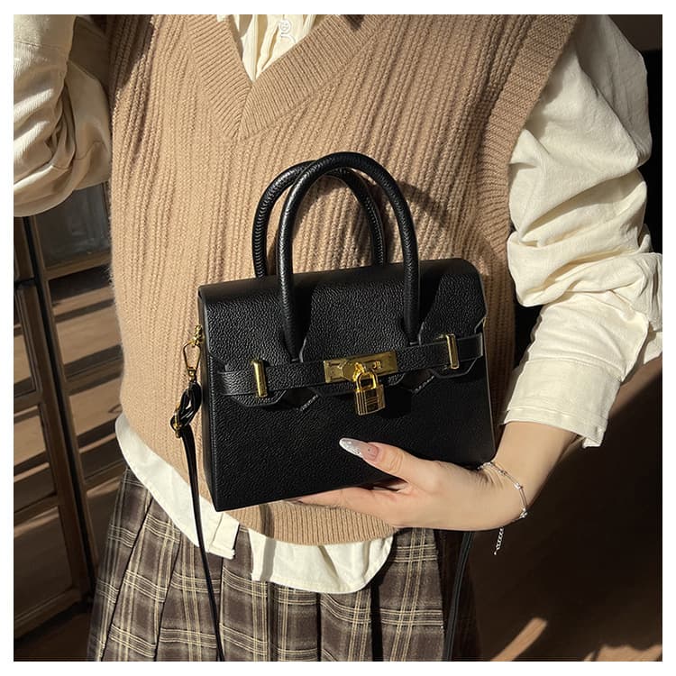 2026 New Model High-End Lychee Pattern Small Lock Platinum Bag, Handbag, Shoulder Bag, Fashionable Versatile Crossbody Bag