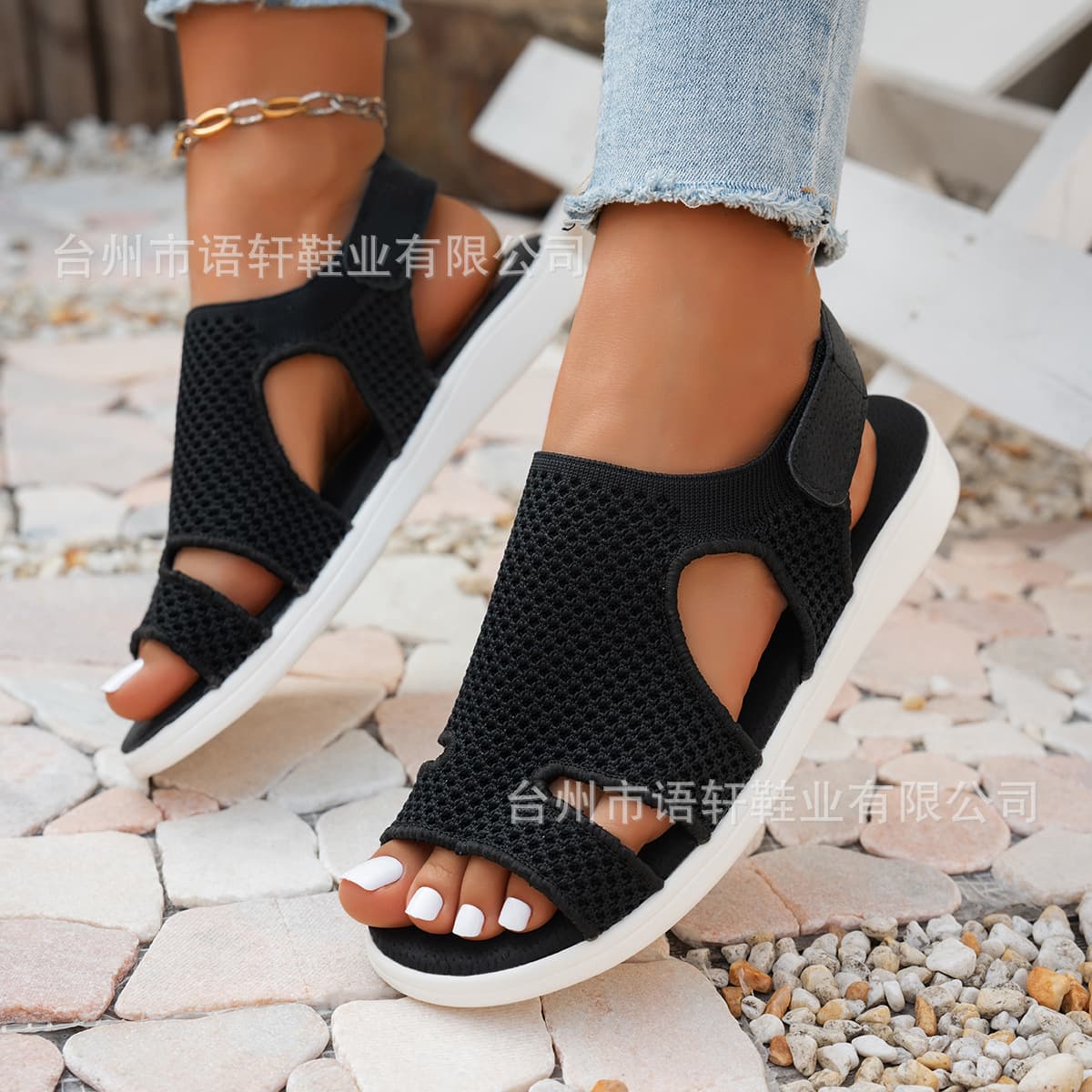 European and American Cross-Border Plus Size Women's Sandals Summer New Arrival European Flat Flyknit Velcro Women's Sandals Export