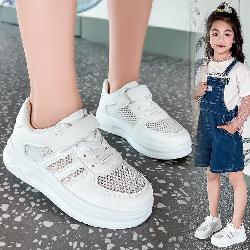 White Children's Board Shoes 2026 New Soft Sole Versatile Boys Girls Campus Fashion Sports Shoes for Middle and Big Kids
