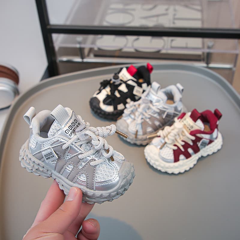 Children's Sports Shoes Spring Autumn New Dad Sneakers Girls Lightweight Soft Sole Running Shoes Fashion Boys Sports Shoes