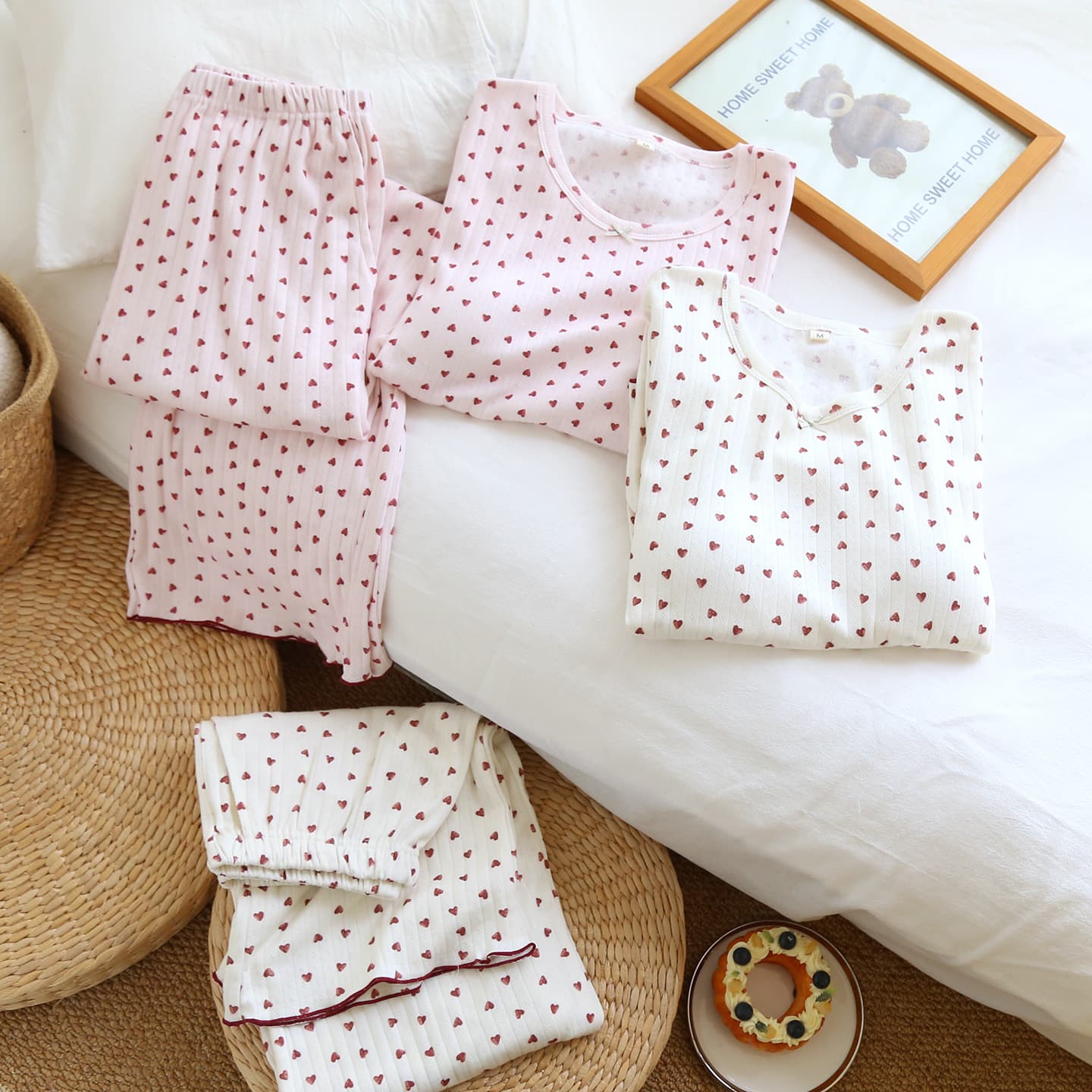 Pajamas with breast pads for women, pure cotton, spring and autumn, simple love long-sleeved trousers, thin style, can be worn outside, home clothes two-piece set