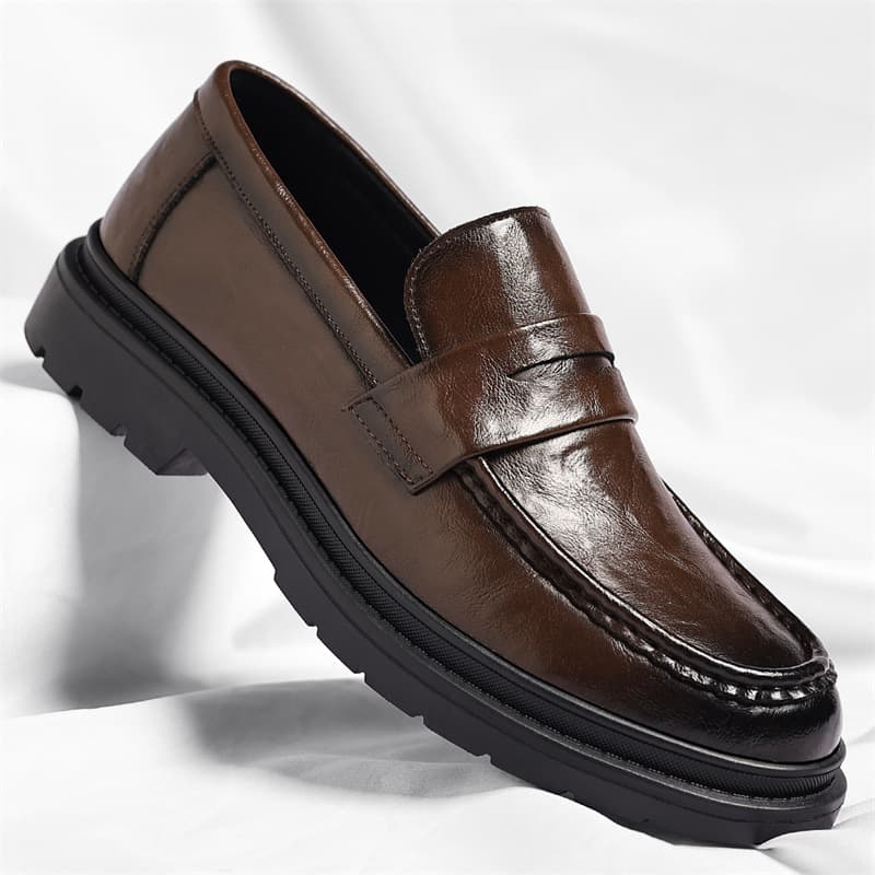 2026 New Men's Low-Top Loafers Slip-On Leather Shoes Business Formal Hand-Grabbed Pattern Thick-Soled Men's Shoes