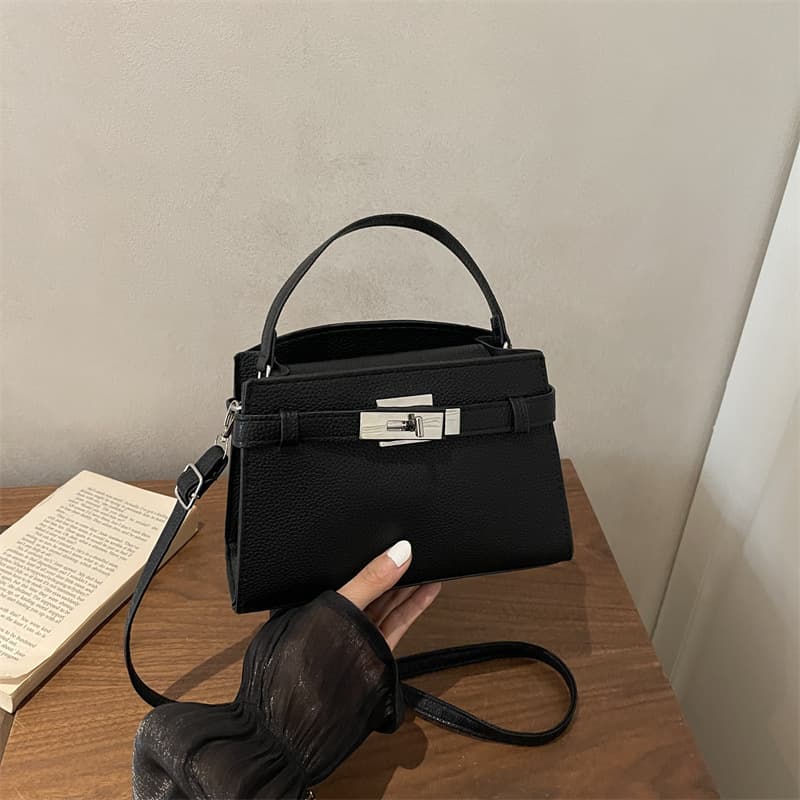 2026 New Trendy Fashion Handbag Chic Casual Trendy Crossbody Small Square Bag Minimalist Fashion Hand Carry Bag for Women